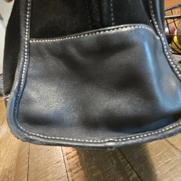 Loewe ♡Anagram Amazona Bag, Black Suede & Leather, Italy, Quiet Luxury - Picture 12 of 16